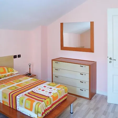 Hotel Pishat E Buta Golem (Tirana)