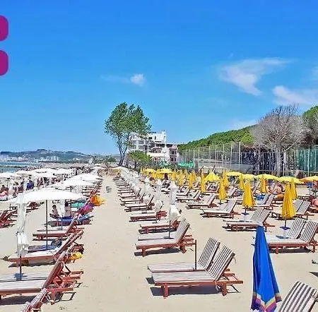 Pishat E Buta Hotel 3*