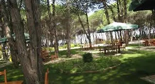 Pishat E Buta Hotel
