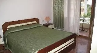 Pishat E Buta Hotel