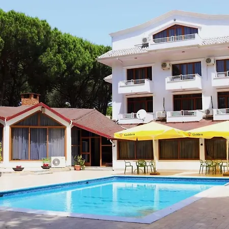 Hotel Pishat E Buta 3*