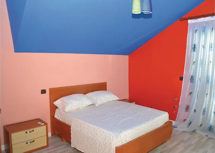 Pishat E Buta 28 Nyaraló *