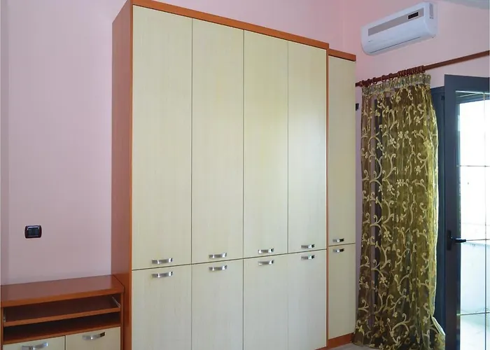 Pishat E Buta 28 Golem