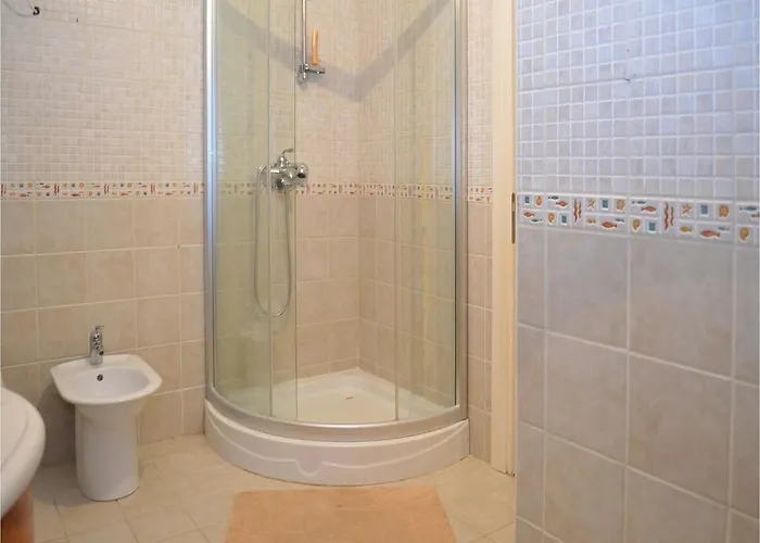 Pishat E Buta 28 * Golem