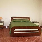 Pishat E Buta 28 Feriehus Golem (Tirana)