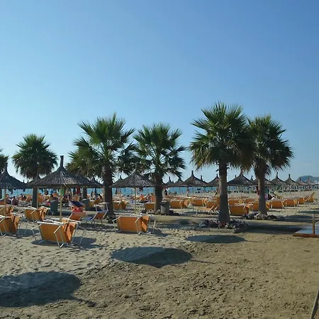 Pishat E Buta 28 * 格勒姆