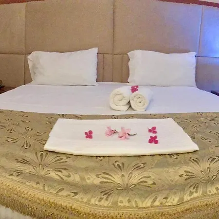 Hotel Hotel Pishat E Buta