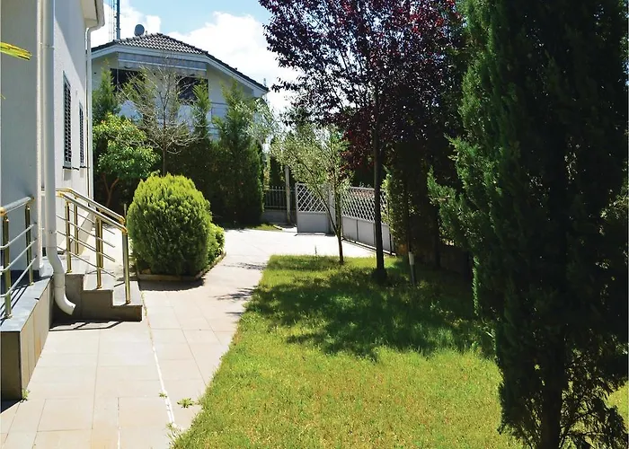 Pishat E Buta 28 Holiday home