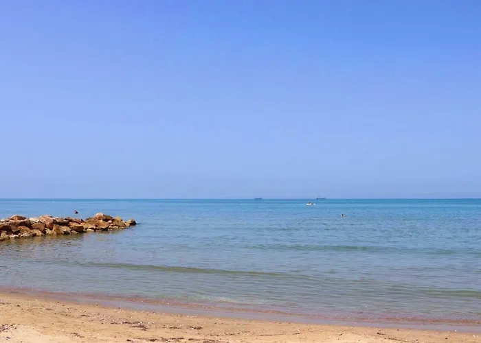 Pishat E Buta 28 * Golem (Tirana)